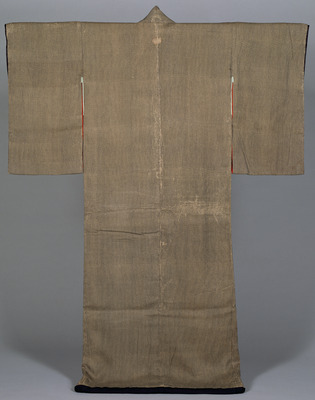 Nagagi (Long Kimono) with Bamboo Komon Pattern on Grey Crepe (Chirimen) Ground Image