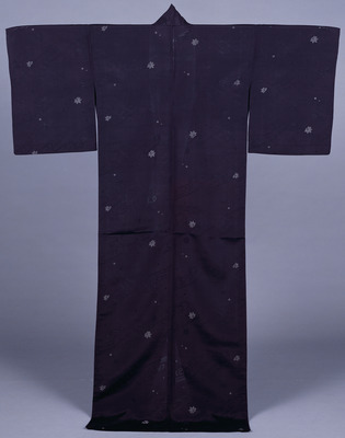 Hitoe (Unlined Kimono) with Flowing Water and Maples on Dark Blue Ground Image