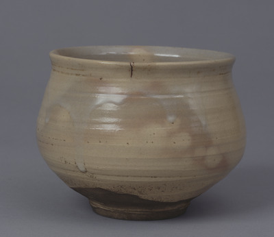 Gohon-style Tea Bowl in the Shape of a Salt Container, Named "Ariake Image