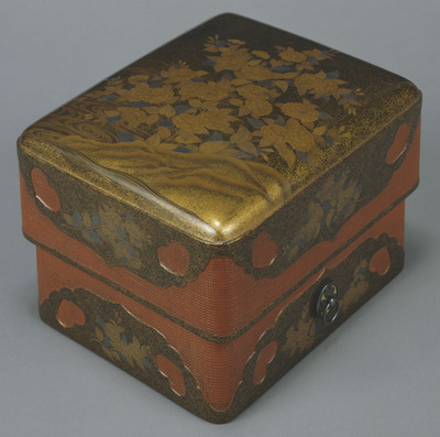 Large Red-cornered Toiletry Case with Flowing Water and Globeflowers in Makie Image