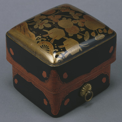 Small Red-cornered Toiletry Case with Chrysanthemums, Arabesques, Chests, and Cart Wheels Image