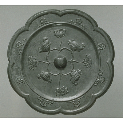 Eight-lobed Mirror with Lotuses and Auspicious Animals Image