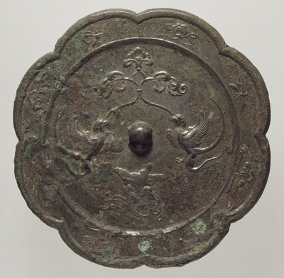 Eight-lobed Mirror with Auspicious Flowers and a Pair of Phoenixes Image