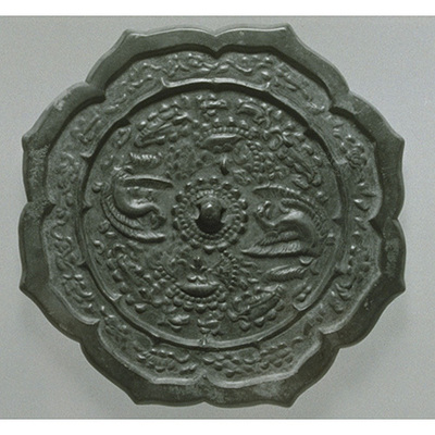 Eight-cusped Mirror with Auspicious Flowers and a Pair of Birds Image