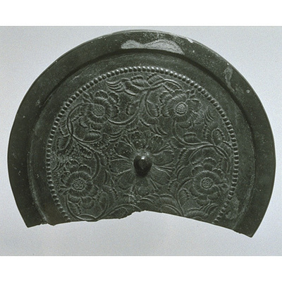 Mirror with Hosoge Floral Pattern Image