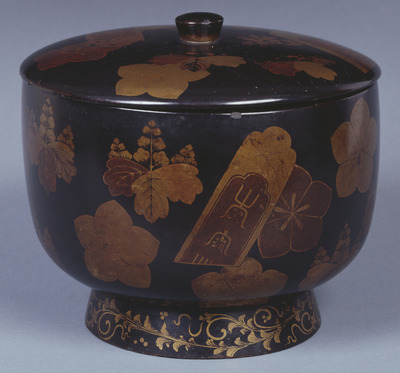 Rice Container with Paulownia, Bellflowers, and Ink Sticks in Makie Image