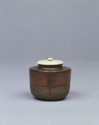 Katatsuki Tea Container in Brown Glaze (Takatori Ware) Image