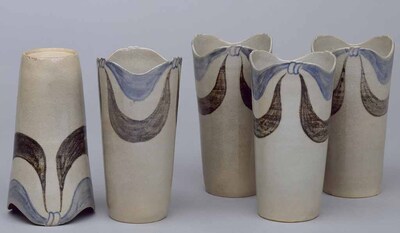 Cylindrical Ko-Kiyomizu Ware with Curtain Design in Underglaze Blue and Iron Brown Image