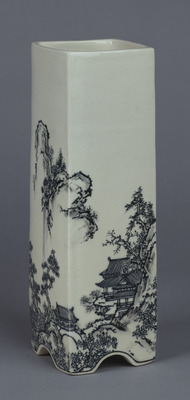 Four-sided Vase with Landscape in Underglaze Blue Image