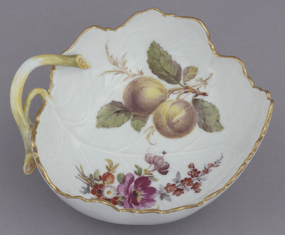 Leaf-shaped Bowl with Flowers and Fruits in Overglaze Enamels (Meissen Ware) Image