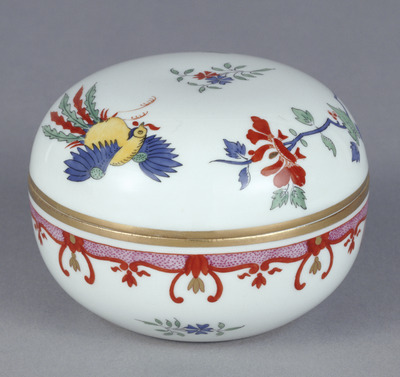 Lidded Container with Flowers and Birds in Overglaze Enamels (Meissen Ware) Image