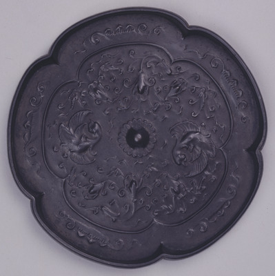 Five-lobed Mirror with Auspicious Flowers and Mandarin Ducks Image