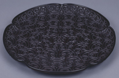 Five-Lobed Carved Tray with Sword Pommel Motif Image