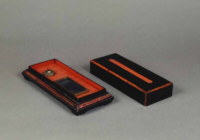 Black and Red Lacquered Inkstone Case Image