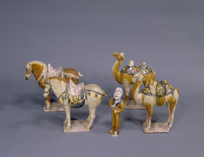 Tomb Figurines of Camels in Three-color Glaze Image