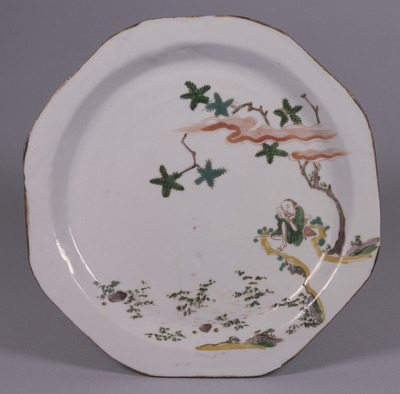 Nanking Octagonal Plate with Scene of Fishing Alone in Overglaze Enamels Image