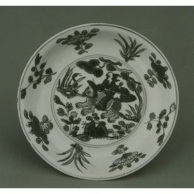 Dish with Lion and Figure in Overglaze Enamels Image