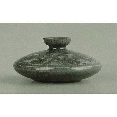 Celadon Oil Jar with Inlaid Arabesque Image