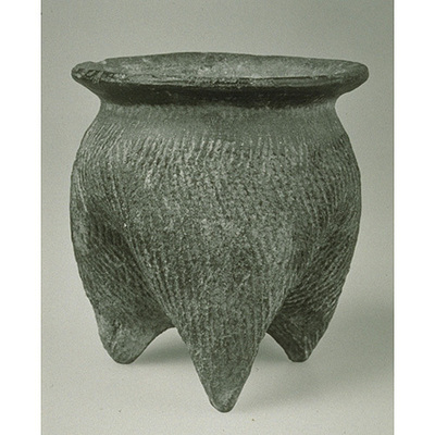 Three-footed Earthenware Vessel Image