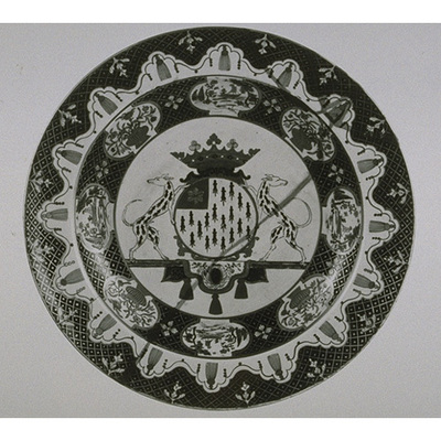 Large Plate with Insignia in Polychrome Overglaze Enamels (Imari Ware) Image