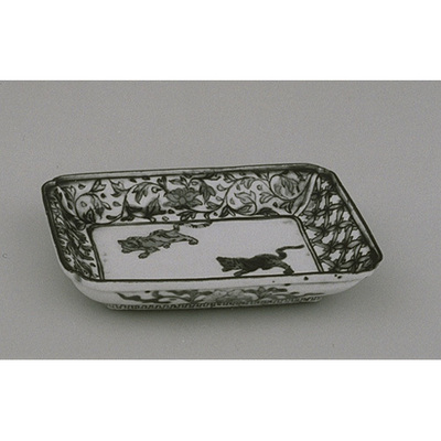 Rectangular Dish with Tigers in Overglaze Enamels (Kutani Ware) Image