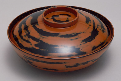 Flat Lidded Bowl Image