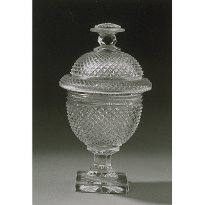 Lidded Stem Container with Fish-Scale Pattern (Satsuma Ware) Image