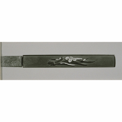 Knife (Kozuka) with Iris in High Relief Carving, Signed "Renjo Image