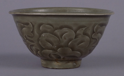 Yaozhou Celadon Bowl with Engraved Peonies Image