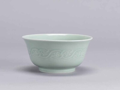 Bowl with Arabesques; Yongzheng Reign Mark Image