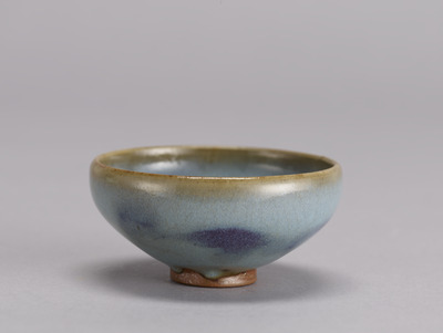 Wine Cup with Splashed Markings Jun ware Image