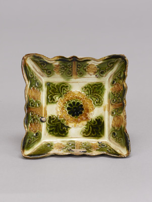 Square Dish with Stylized Floral Design Ganwa ware Image