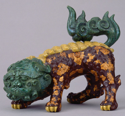 Lion with Gold Leaf in Green Cochin-China Glaze (Eiraku Zengoro Ceramic Ware from the Konoike Family) Image