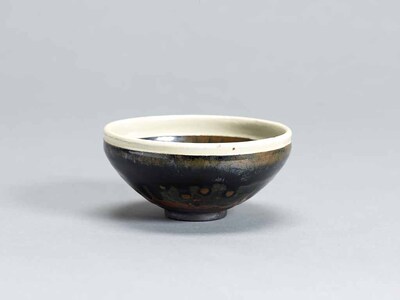 Cizhou Tenmoku Tea Bowl in Black Glaze with Rim in White Slip Image