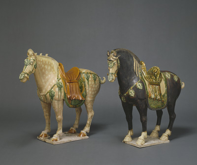 Pair of Horse Tomb Figures with Three-color Glaze Image