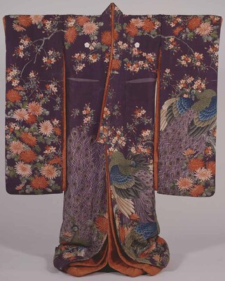 Furisode (Long-sleeved Kimono) with Peacocks and Aronias in Yuzen Dyeing and Embroidery on Purple Crepe (Chirimen) Ground Image