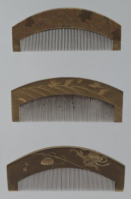 Comb with Cherry Blossoms and Maples in Makie Image