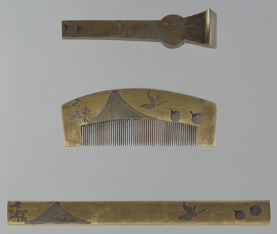 Comb, Ornamental Hairpin, and Short Pin with Mount Fuji, Hawks, and Eggplants in Makie Image