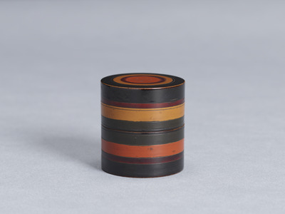 Tea Container (Nakatsugi) with Colored Bands  Image