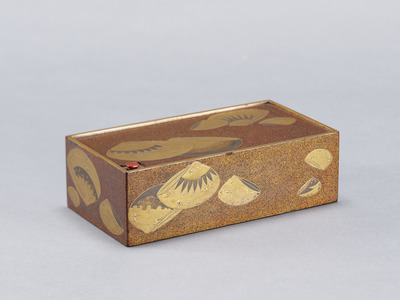 Sake Decanter in the Shape of a Box, with Clamshells Image