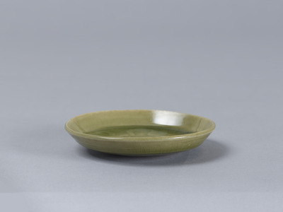 Shallow Dish with Wave Design Yaozhou ware Image