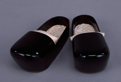 Asabutsu (Shoes) Image