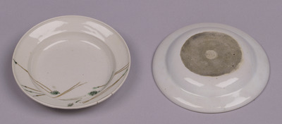 Small Plates with Pine Needles in Polychrome Overglaze Enamels (Eiraku Zengoro Ceramic Ware from the Konoike Family) Image