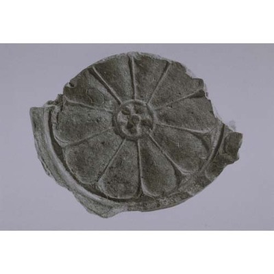 Round Eaves Tile with Plain Lotus Petal Design Excavated from Asuka-dera Temple Image