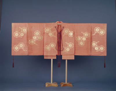 Suikan (Cloak for Football) with Broken Circles Enclosing Chrysanthemums in Gold on Peach Sha Gauze Weave Image