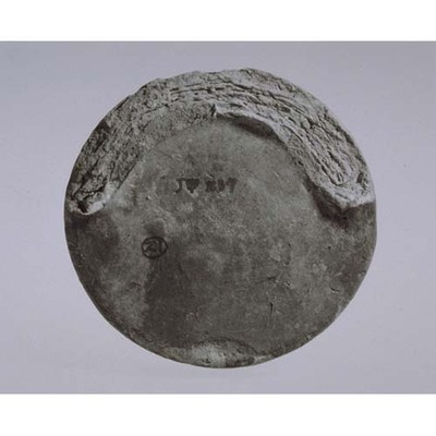 Round Eaves Tile with Triple Comma Design Excavated from Kume-dera Temple Image