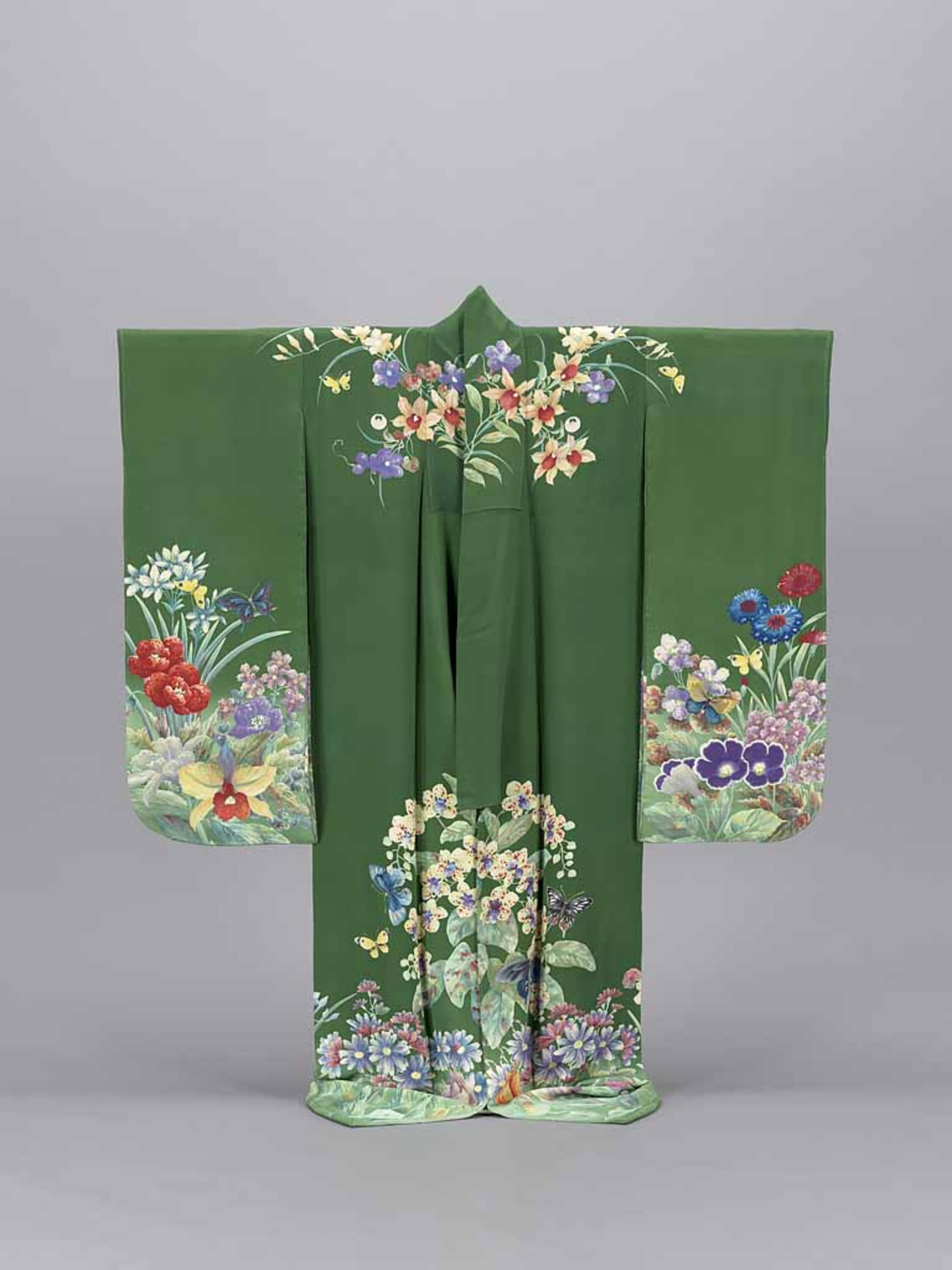 緑縮緬地洋花文様染繍振袖 画像