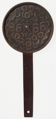 Hand Mirror with Scattered Chrysanthemums and a Pair of Cranes Image