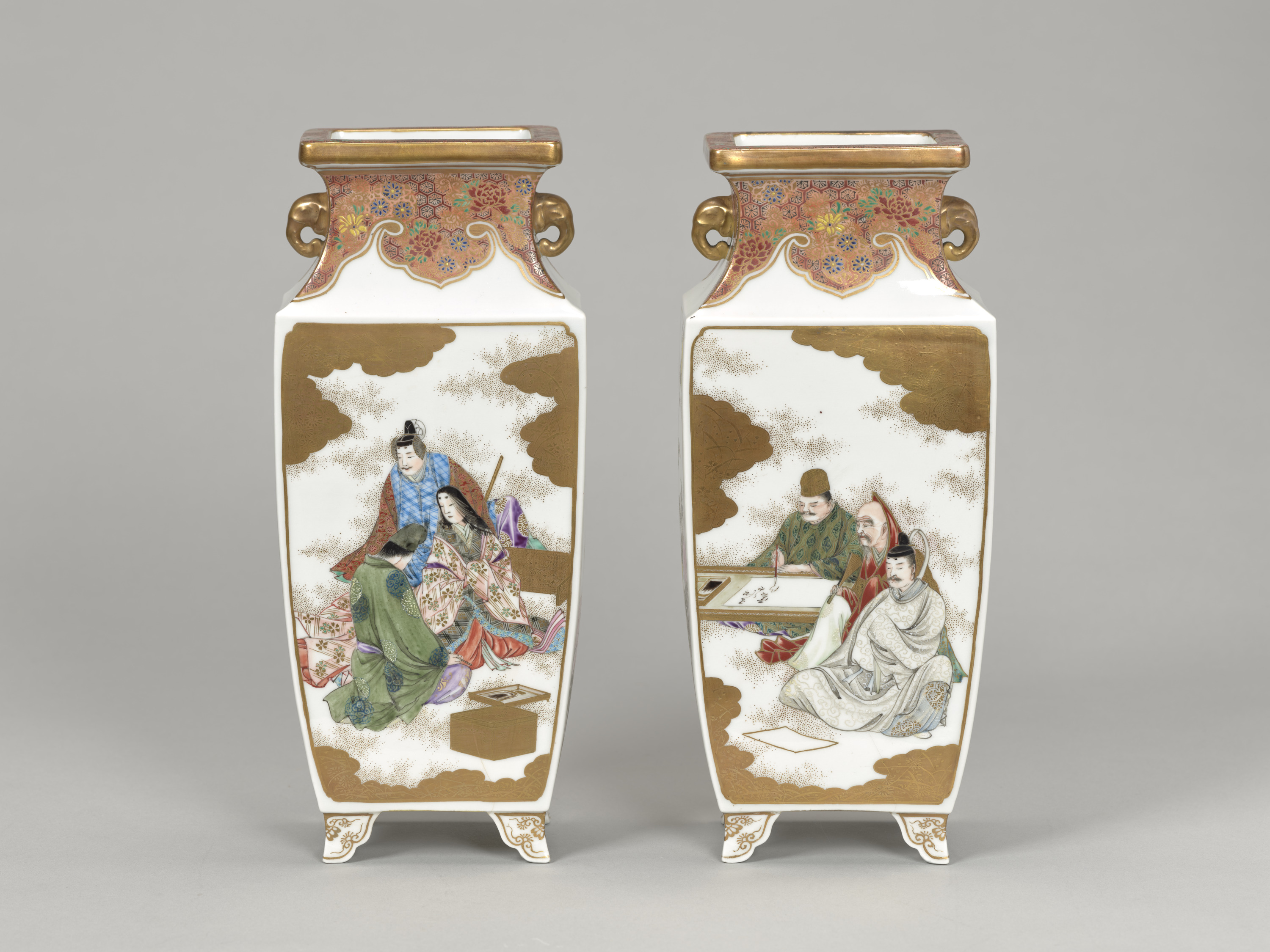 金彩色絵人物花鳥風景文四方花瓶 Image