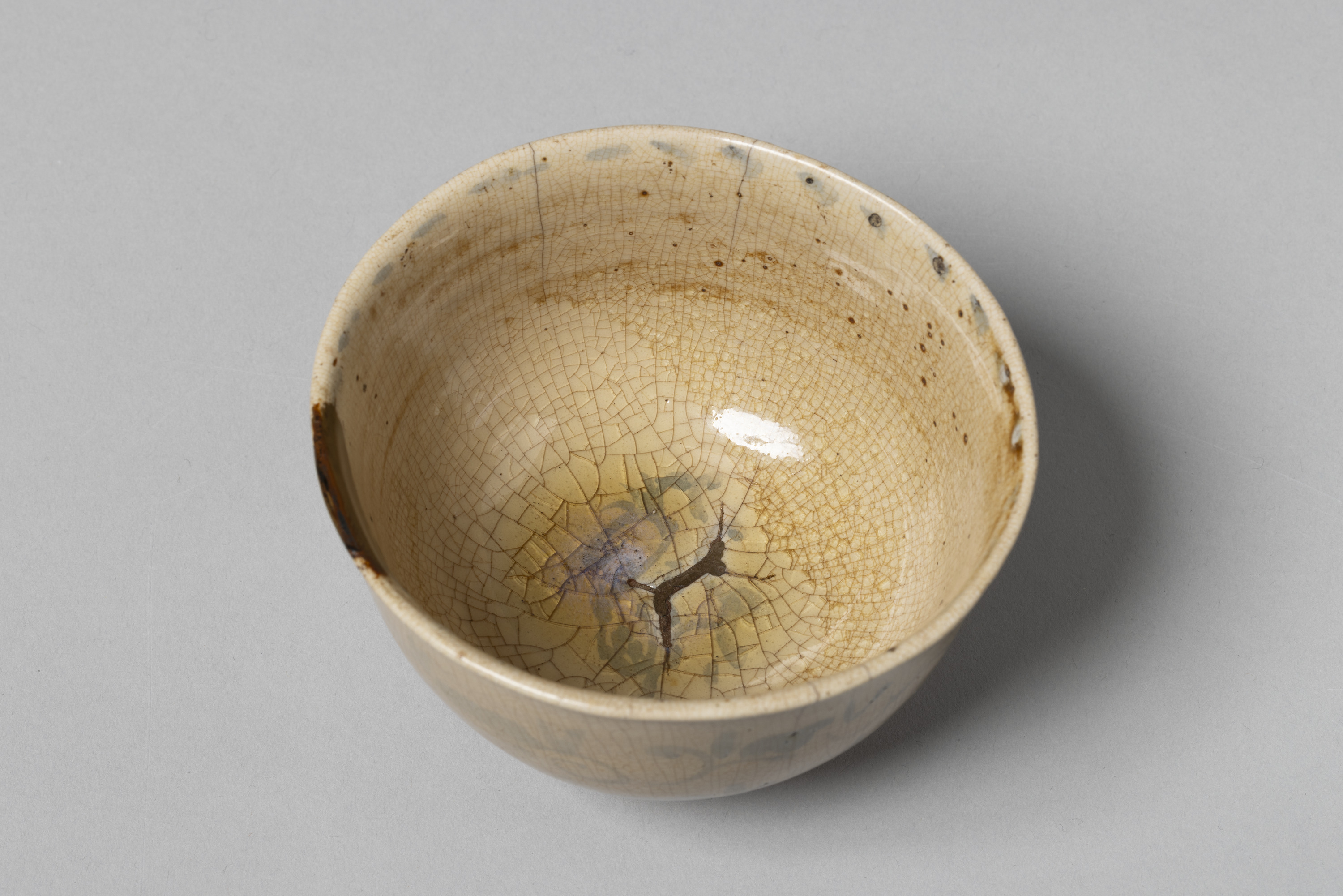 染付唐草文茶碗 画像